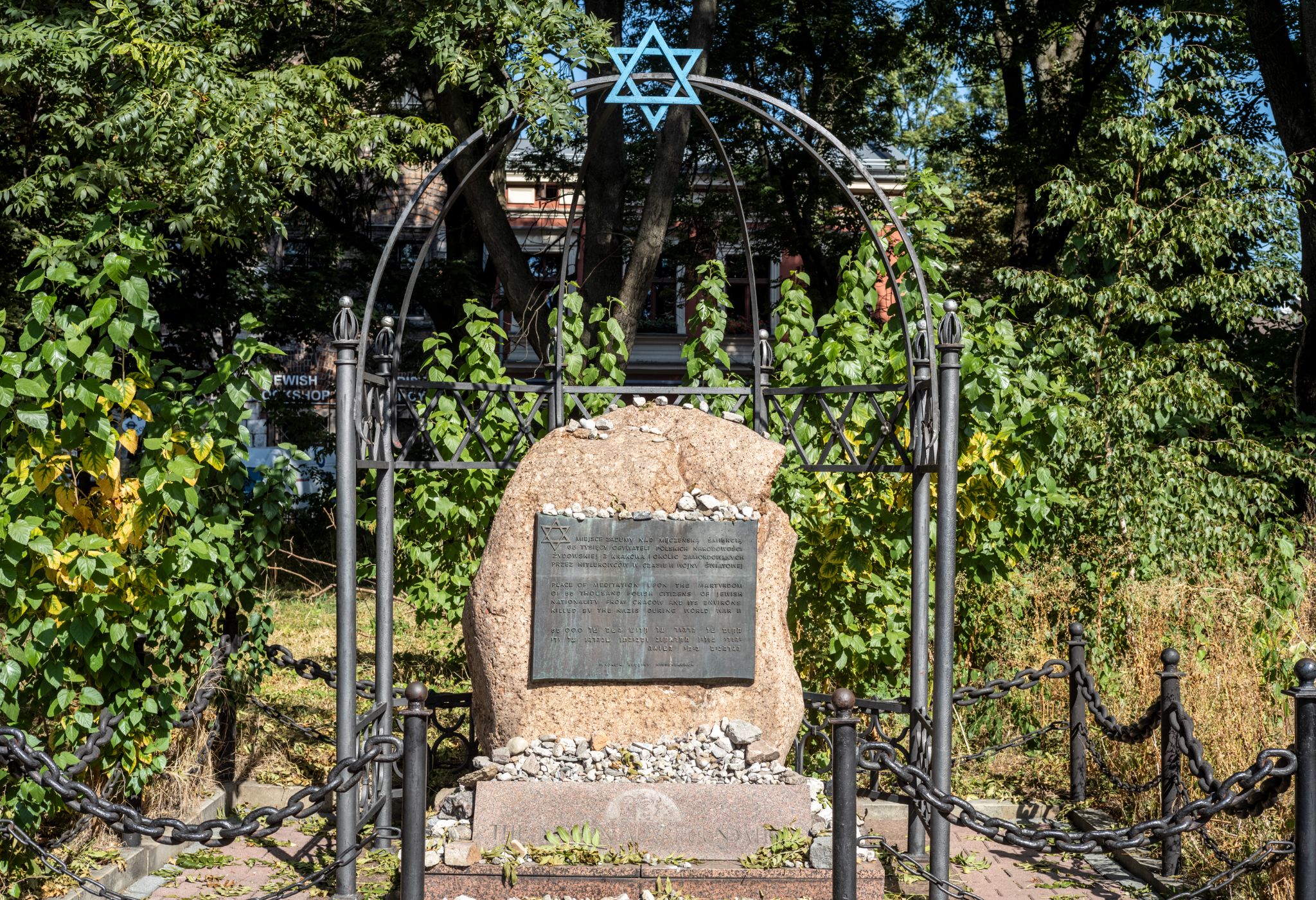 L2040554